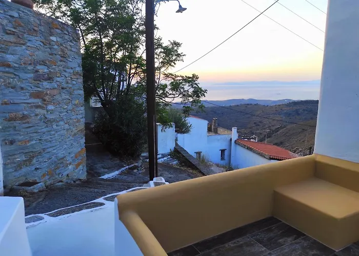 Kea's Happy Place * Ioulis